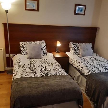 24 Beds In Carrick On Shannon Eksteriør billede