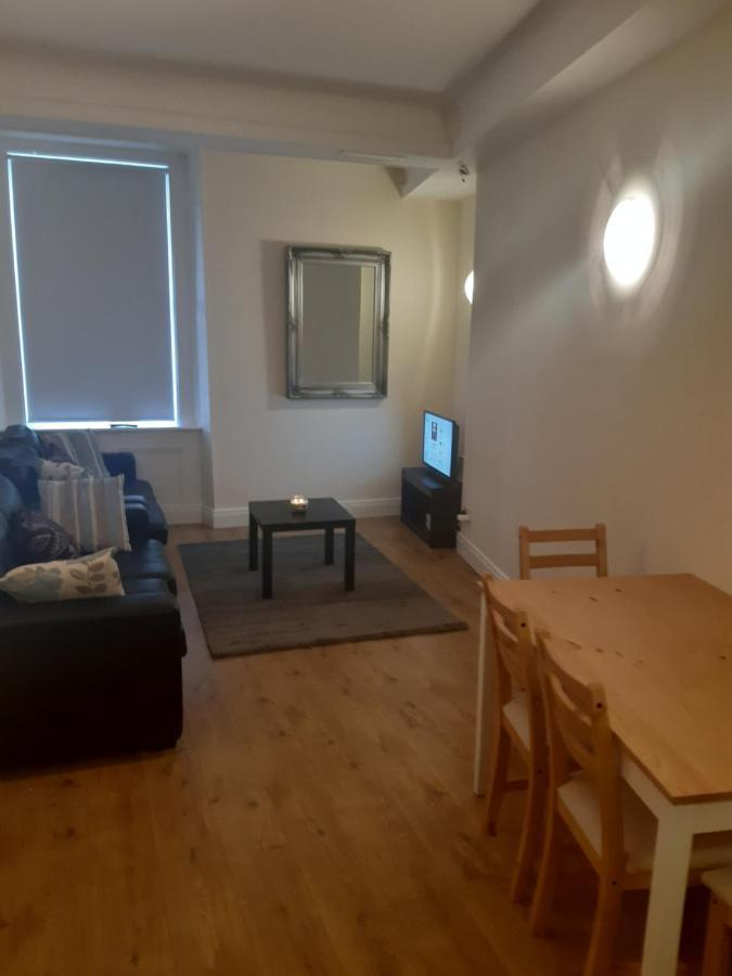 24 Beds In Carrick On Shannon Eksteriør billede